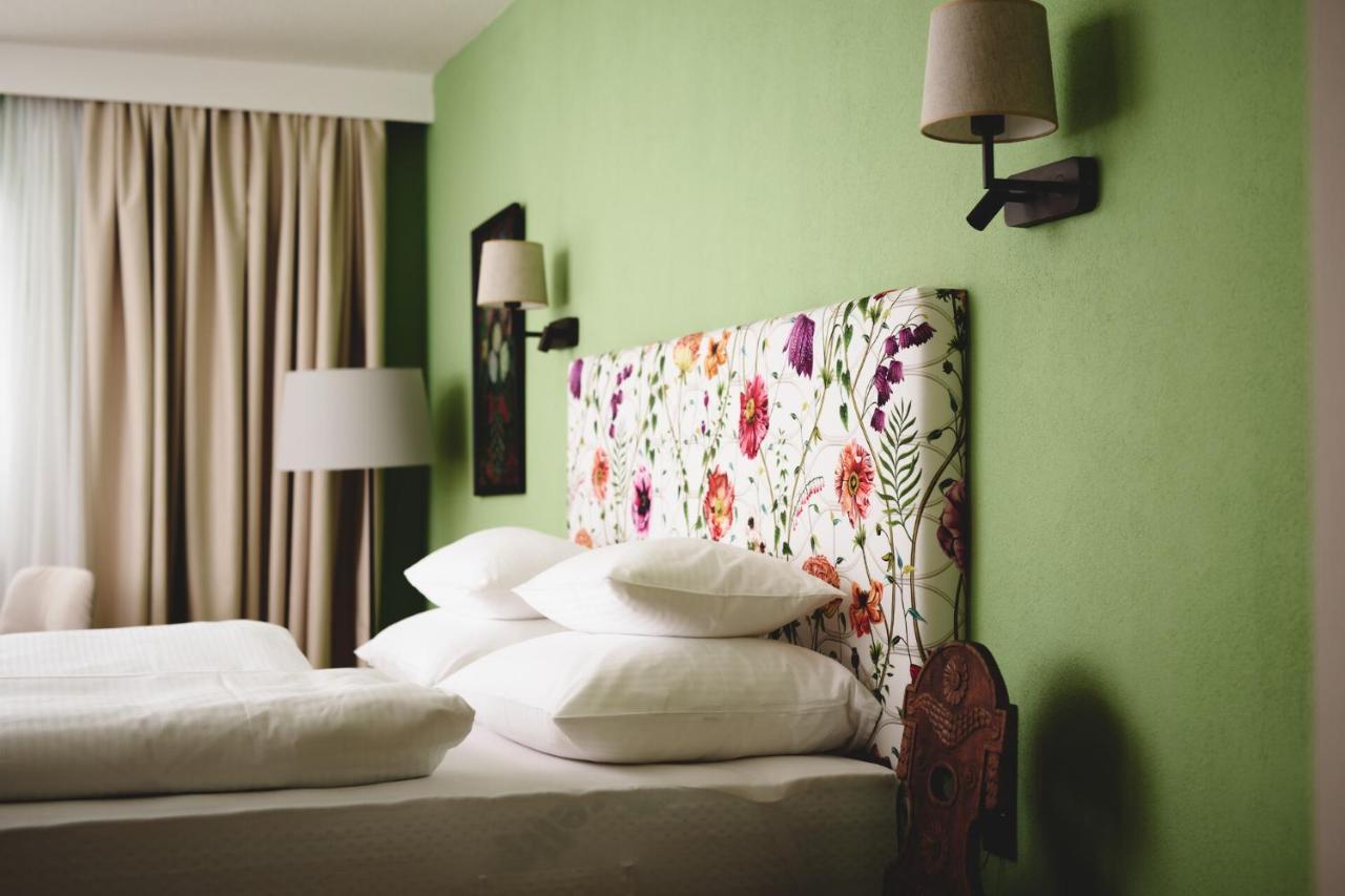 Gut Stiluppe Hotel Mayrhofen Bagian luar foto